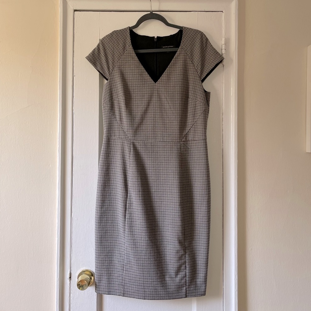 Banana Republic Women's Tattersall Sheath 
Dress - Size 12